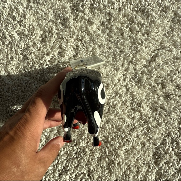 CowParade Hugs & Smooches XO Cow Figurine 2000 - Picture 4 of 7